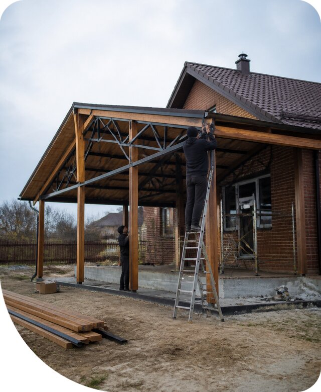 Пристройка навеса к дому и участку в Саяногорске под ключ